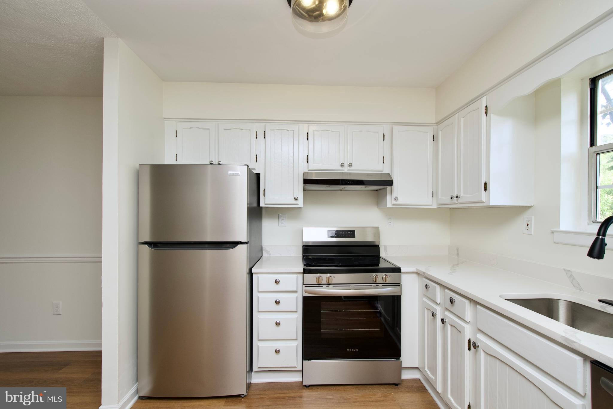 6005 Livingston Road Oxon Hill, MD 20745 - Photo 8 of 38 Kitchen