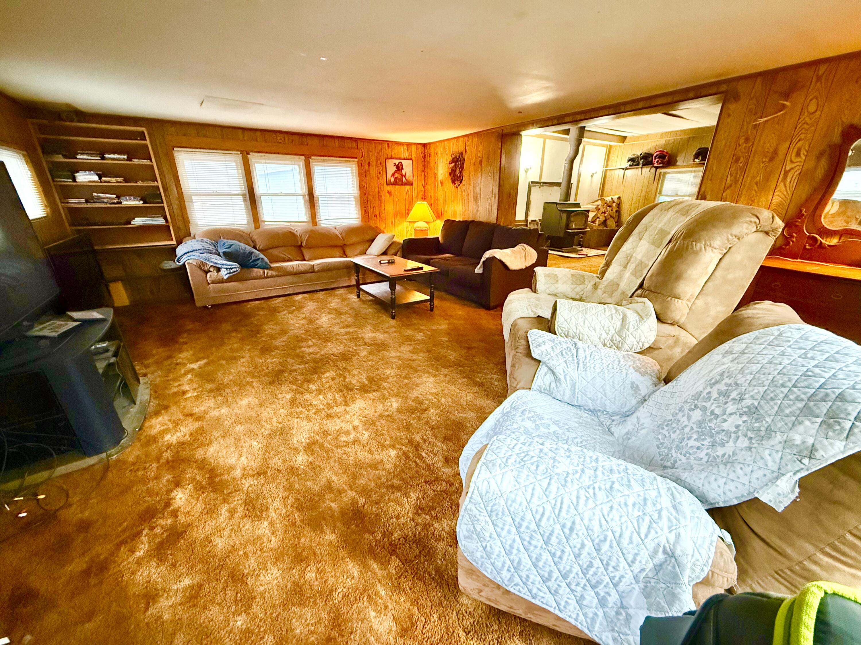 53188 Andrews Road La Pine, OR 97739 - Photo 9 of 24 IMG_5378