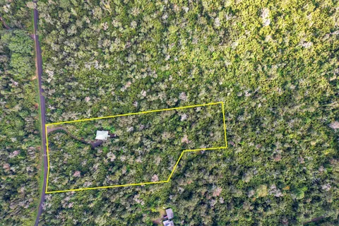 a view of a small yard