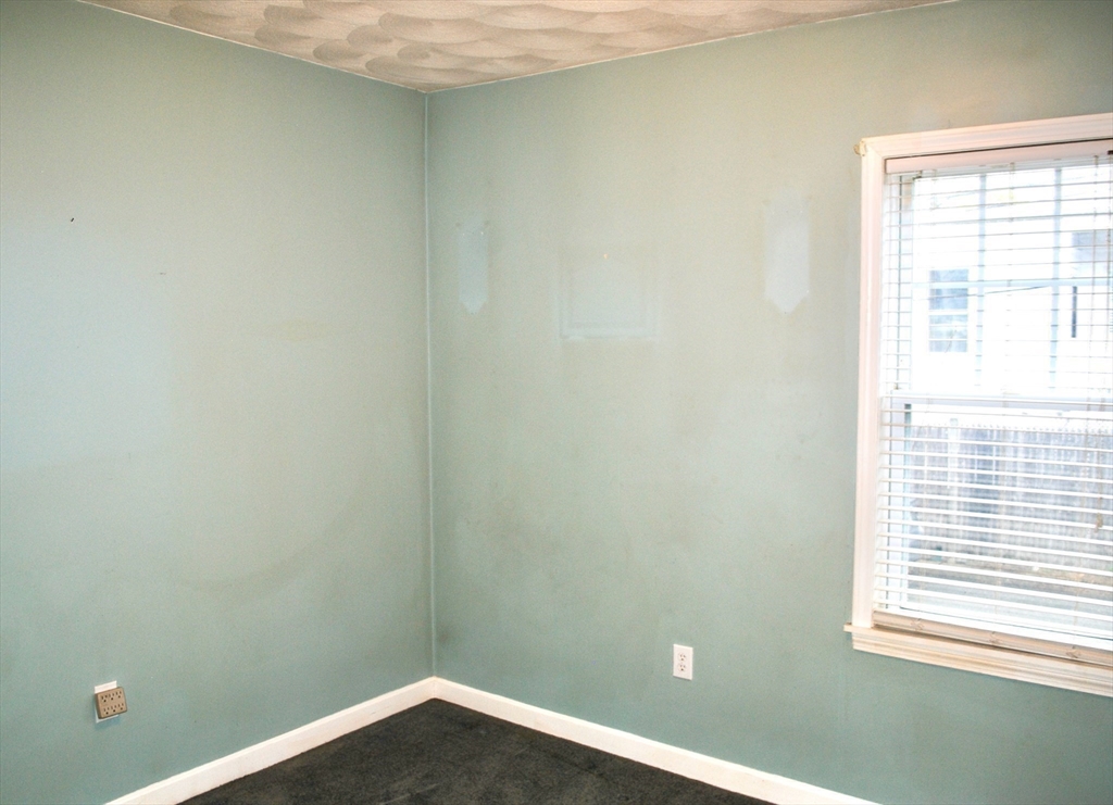 40 Wright Street Stoneham, MA 02180 - Photo 12 of 23