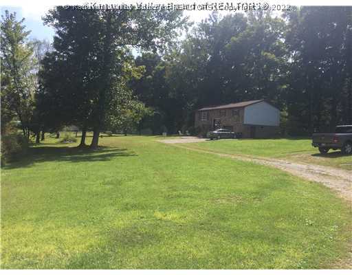 4533 Winfield Road Winfield, WV 25213 - Photo 15 of 16 Exterior Front. drive in to front