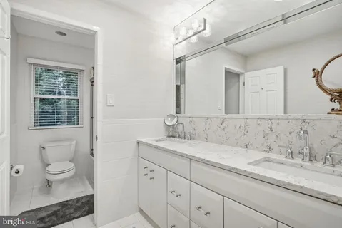 $1,575,000 | 75 Ridings Way, Ambler, PA 19002