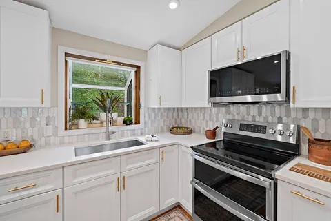 $1,249,000 | 68 Dothan Street, Arlington, MA 02474