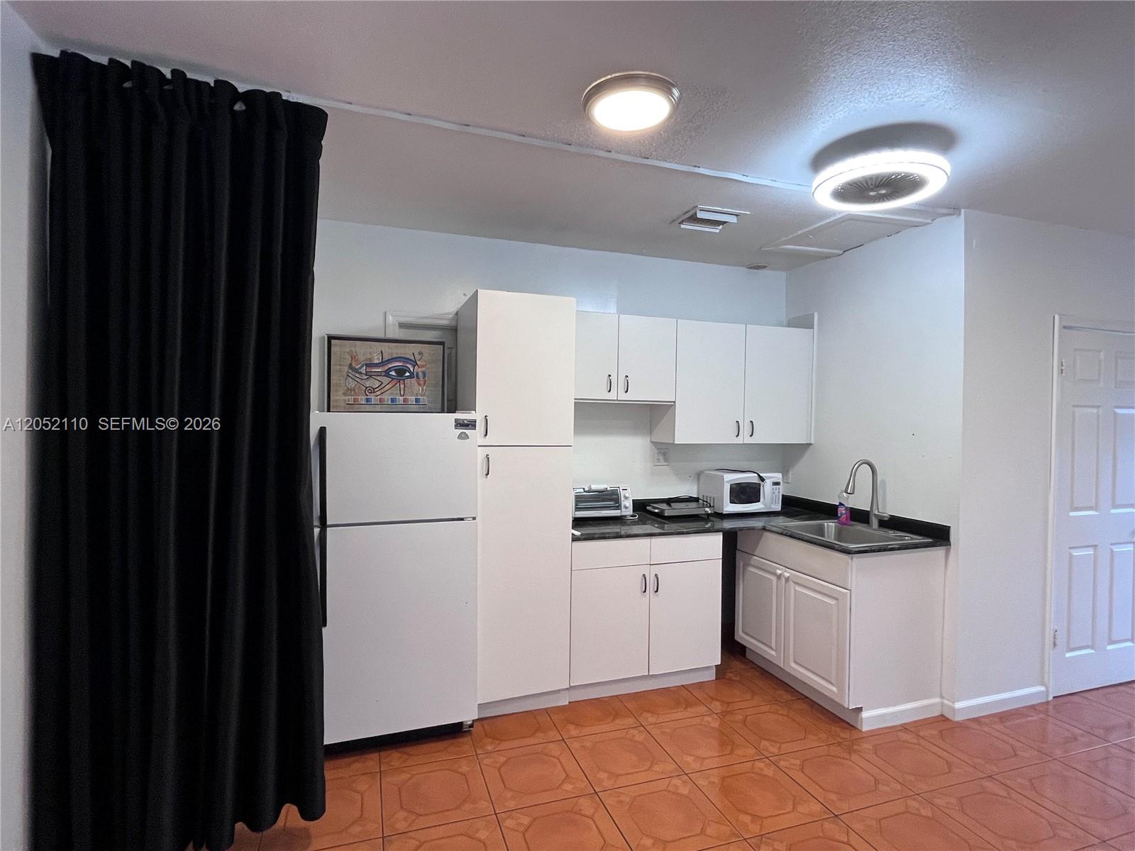 13210 Southwest 80th Street Road Miami, FL 33183 - Photo 9 of 11 Gallery Image 9