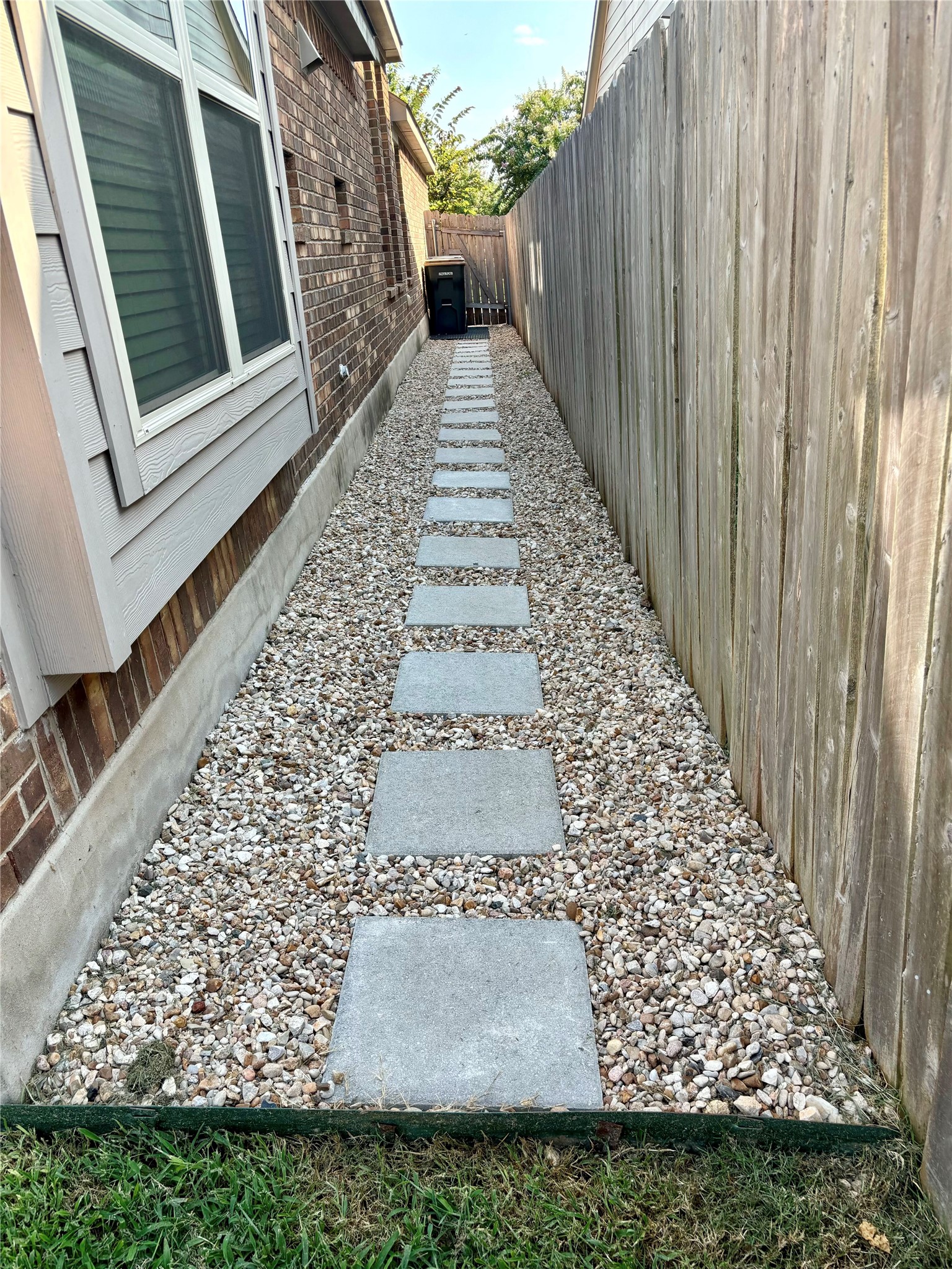 606 Linares Lane Austin, TX 78748 - Photo 5 of 35 View of fenced backyard