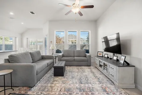 $449,990 | 606 Linares Lane, Austin, TX 78748