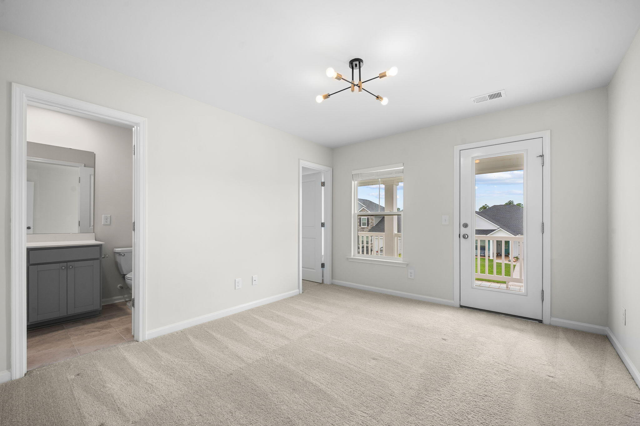 111 Haverhill Street Summerville, SC 29486 - Photo 11 of 24 32-web-or-mls-BARCLAY MEDIA CO_-29