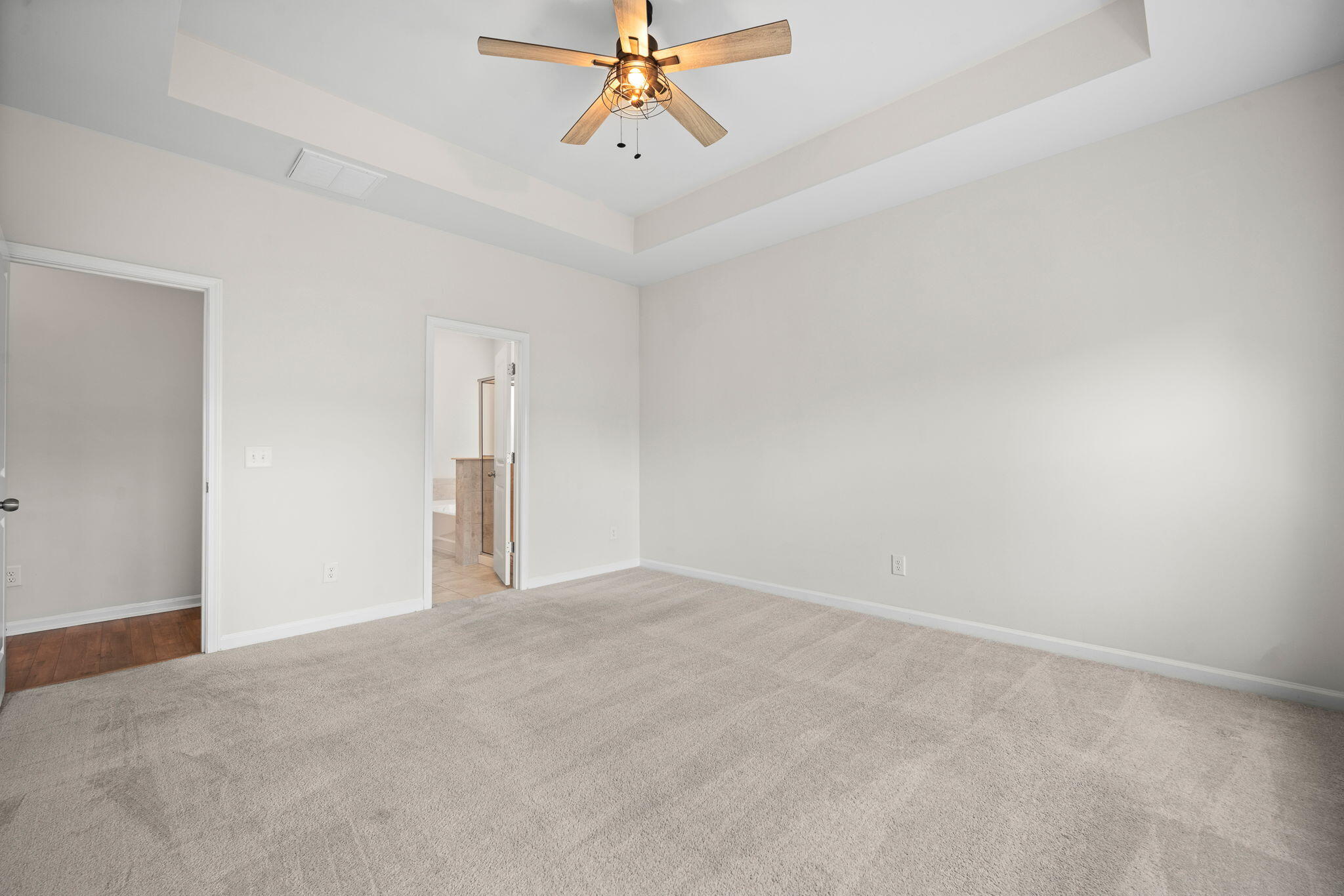 111 Haverhill Street Summerville, SC 29486 - Photo 10 of 24 24-web-or-mls-BARCLAY MEDIA CO_-21