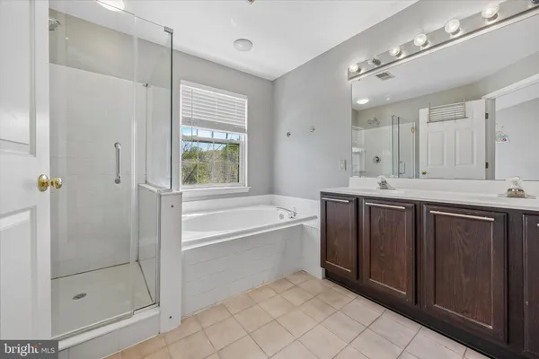 $380,000 | 182 Liberty Way, Woodbury, NJ 08096