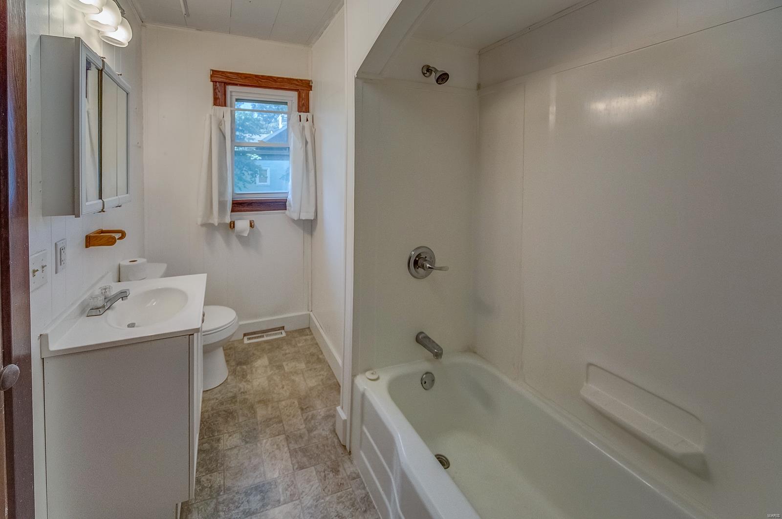 8652 Triple Lakes Road Dupo, IL 62239 - Photo 15 of 19 Gallery Image 15