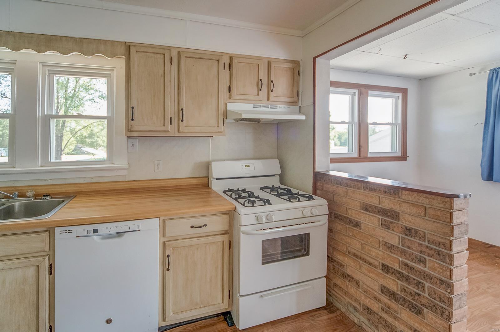 8652 Triple Lakes Road Dupo, IL 62239 - Photo 6 of 19 Gallery Image 6