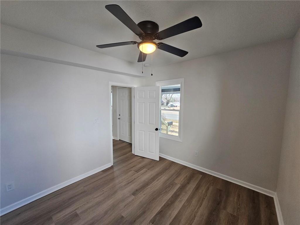 921 South Noland Road Independence, MO 64050 - Photo 14 of 33