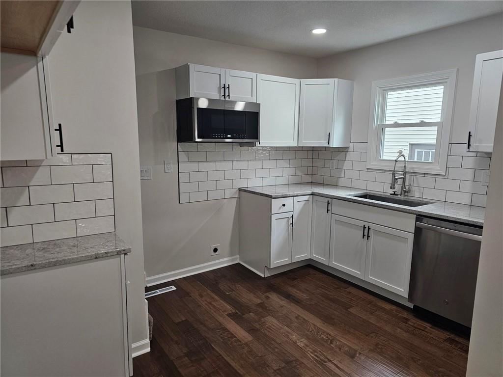 921 South Noland Road Independence, MO 64050 - Photo 21 of 33