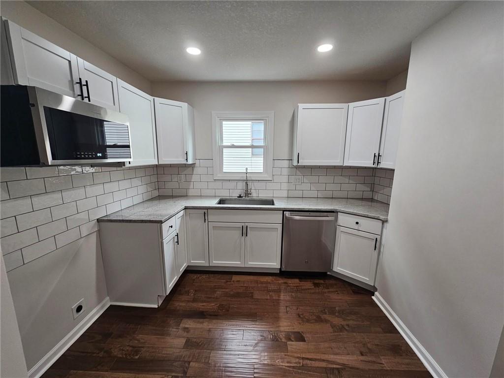 921 South Noland Road Independence, MO 64050 - Photo 23 of 33