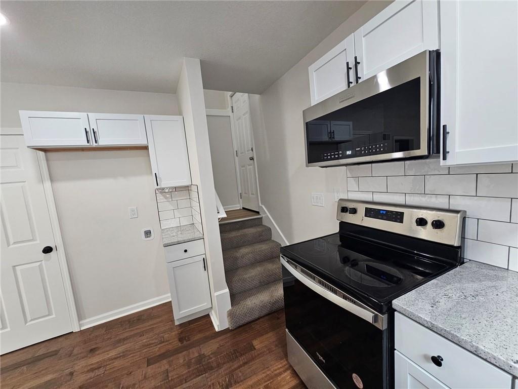 921 South Noland Road Independence, MO 64050 - Photo 24 of 33