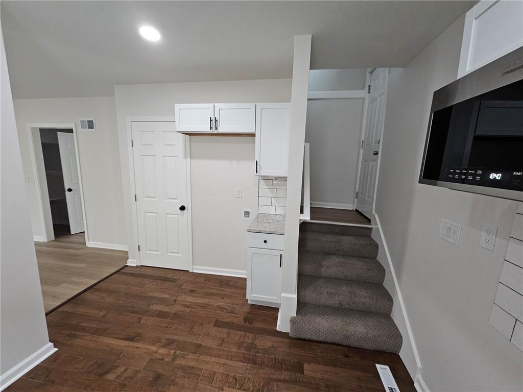 921 South Noland Road Independence, MO 64050 - Photo 25 of 33