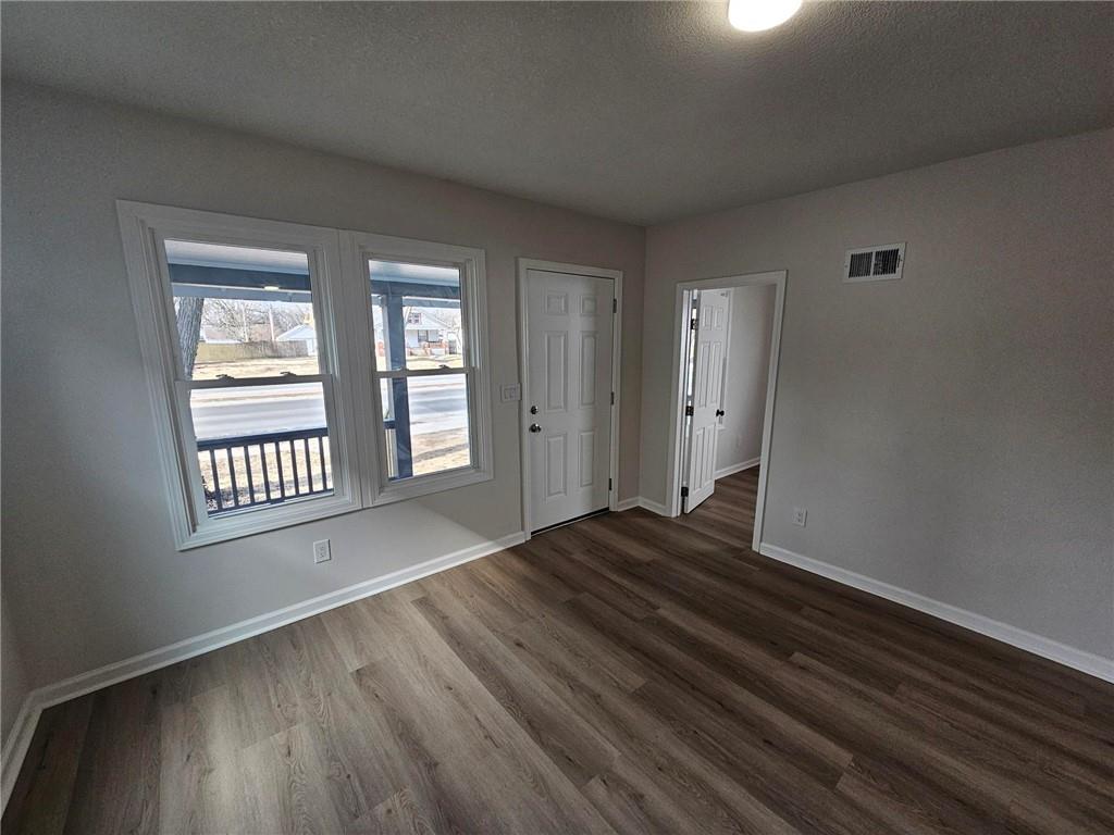 921 South Noland Road Independence, MO 64050 - Photo 29 of 33