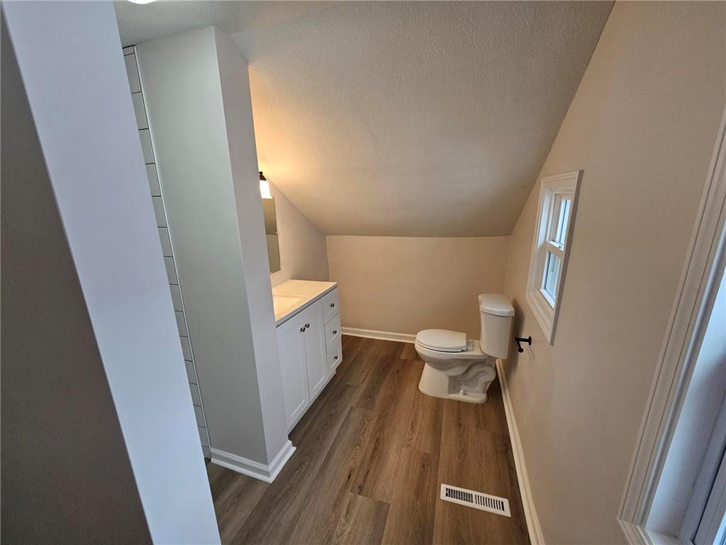 921 South Noland Road Independence, MO 64050 - Photo 10 of 33