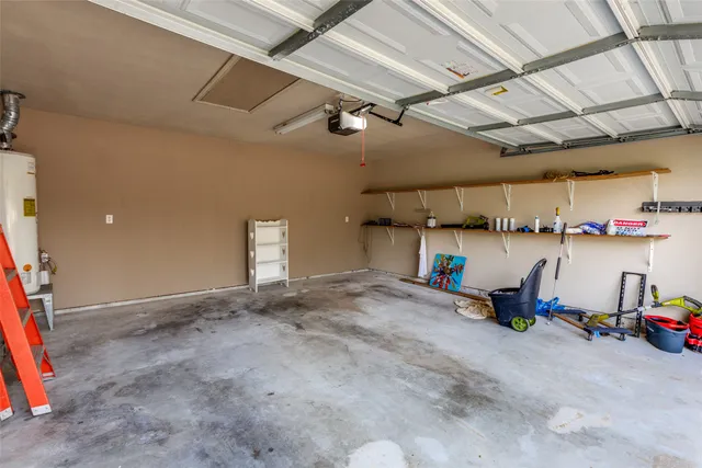 $2,500 | 5718 McCarty Lane, Unit B, Austin, TX 78749