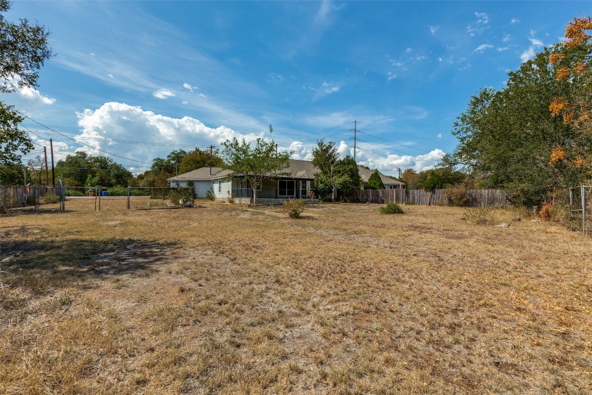 5718 McCarty Lane, Unit B Austin, TX 78749 - Photo 23 of 25 a view of a backyard