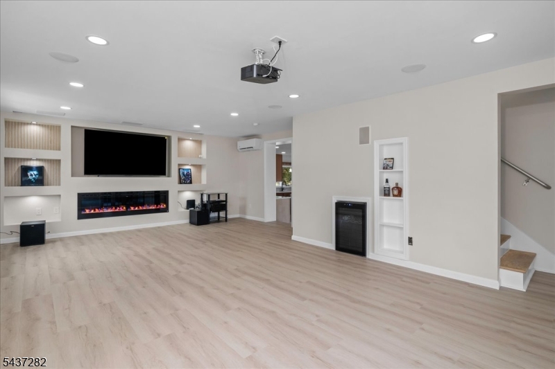 129 Owens Station Road Vernon, NJ 07461 - Photo 8 of 33