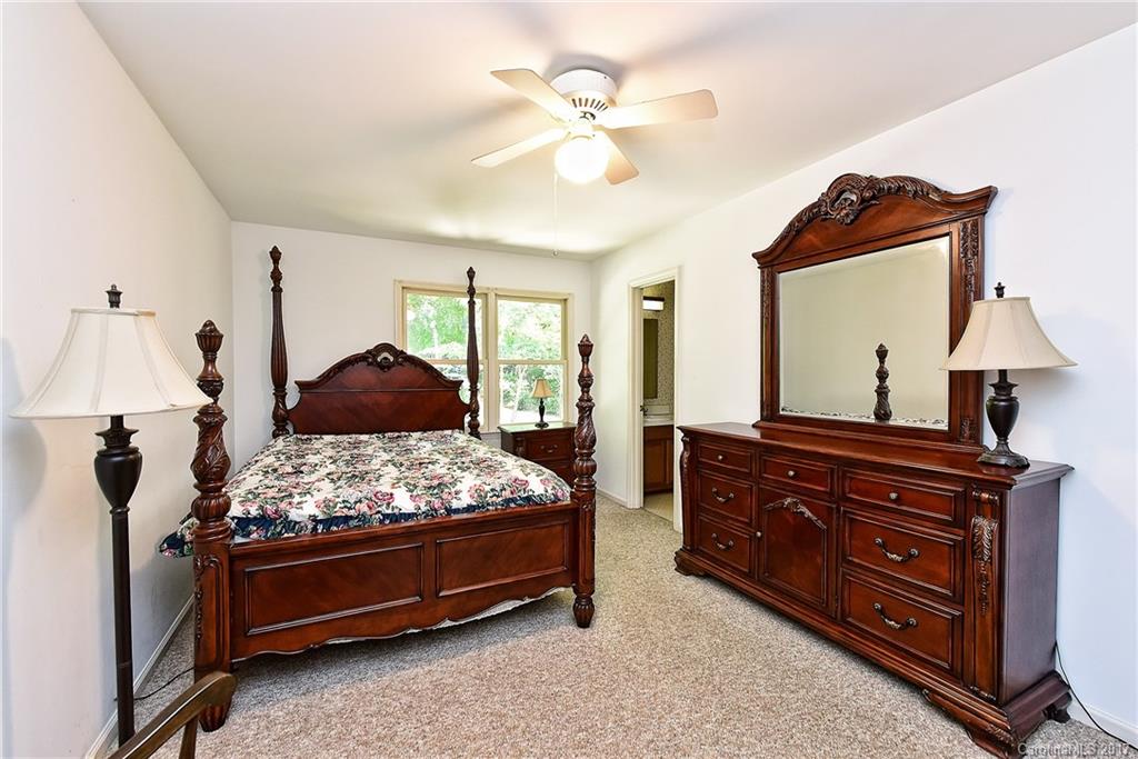 6015 Senconee Road Matthews, NC 28104 - Photo 11 of 24 Gallery Image 11