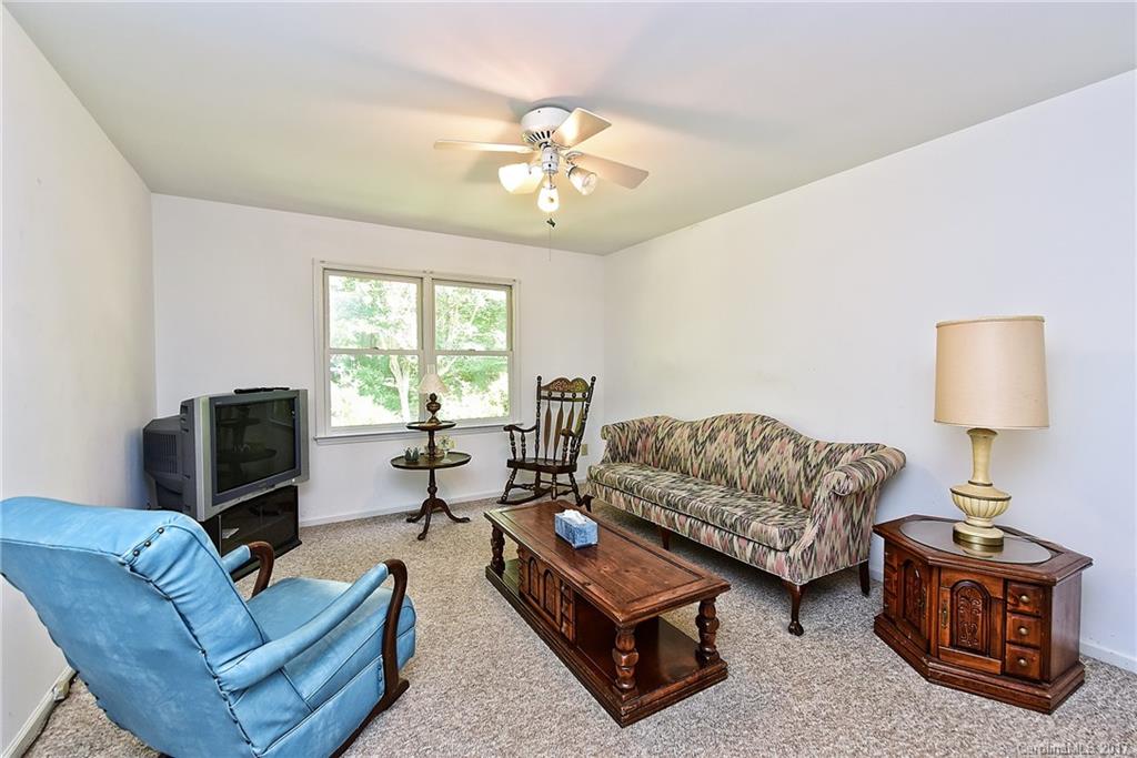 6015 Senconee Road Matthews, NC 28104 - Photo 12 of 24 Gallery Image 12