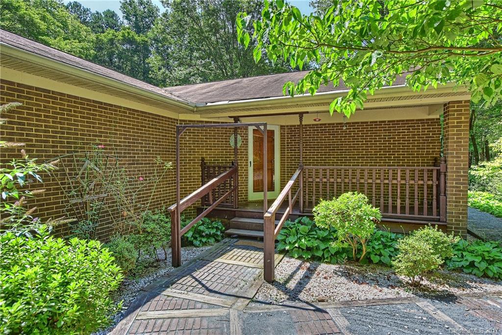 6015 Senconee Road Matthews, NC 28104 - Photo 13 of 24 Gallery Image 13