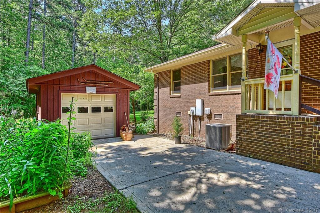 6015 Senconee Road Matthews, NC 28104 - Photo 19 of 24 Gallery Image 19