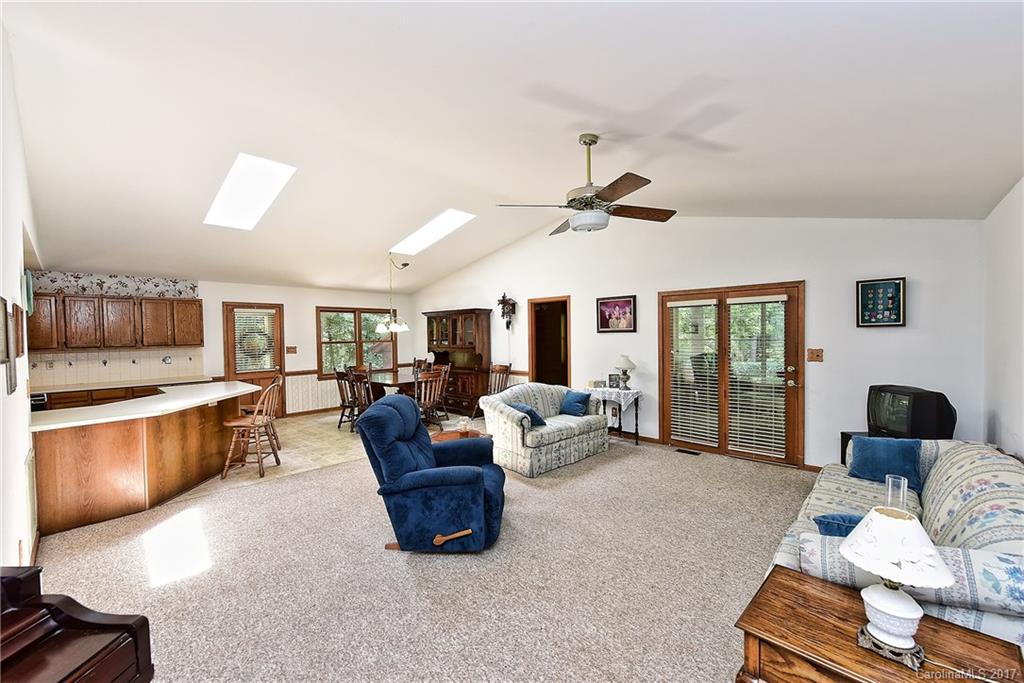 6015 Senconee Road Matthews, NC 28104 - Photo 3 of 24 Gallery Image 3