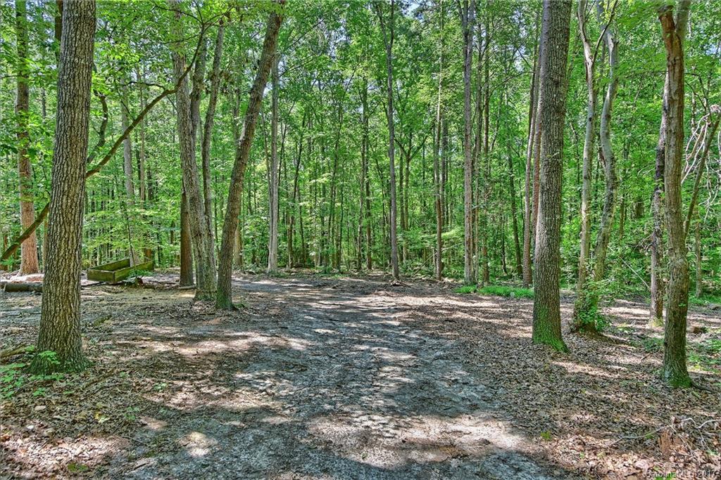 6015 Senconee Road Matthews, NC 28104 - Photo 22 of 24 Gallery Image 22