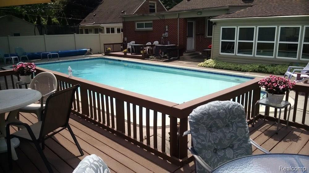 15714 Champaign Road Allen Park, MI 48101 - Photo 5 of 24 VIEW OF SECOND DECK AND FLORIDA ROOM.