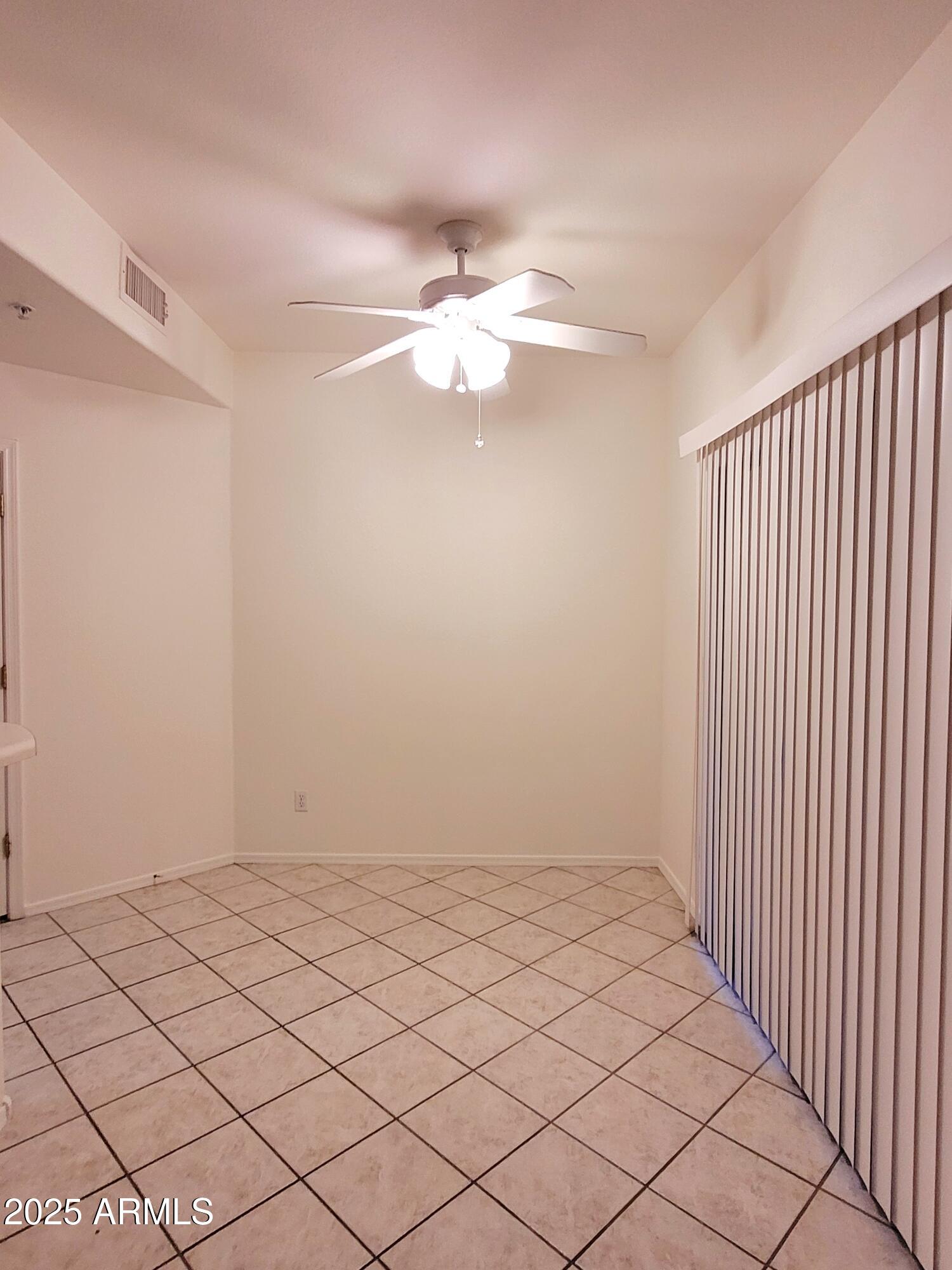 9151 West Greenway Road, Unit 152 Peoria, AZ 85381 - Photo 8 of 17