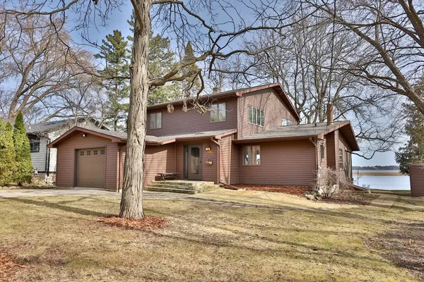 $1,285,000 | N6480 Shorewood Hills Road, Lake Mills, WI 53551