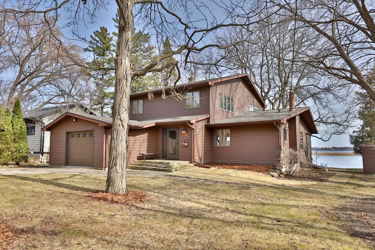 N6480 Shorewood Hills Road Lake Mills, WI 53551 - Photo 2 of 42