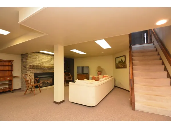 $1,285,000 | N6480 Shorewood Hills Road, Lake Mills, WI 53551