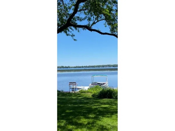 $1,150,000 | N6480 Shorewood Hills Road, Lake Mills, WI 53551