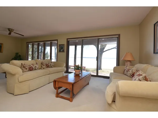 $1,285,000 | N6480 Shorewood Hills Road, Lake Mills, WI 53551