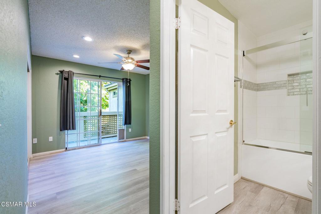 1043 Waltham Road, Unit E Simi Valley, CA 93065 - Photo 22 of 63 Gallery Image 22