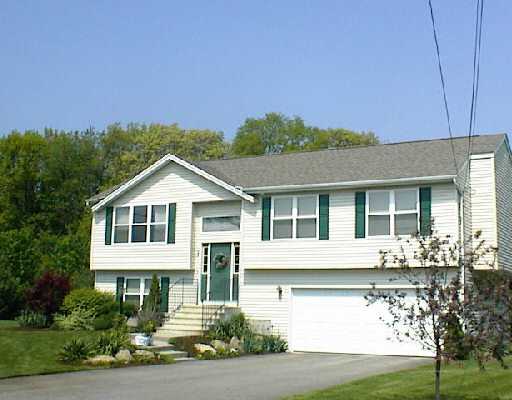 26 Spring Meadow Court Cranston, RI 02921 - Photo 1 of 1 Exterior Front.