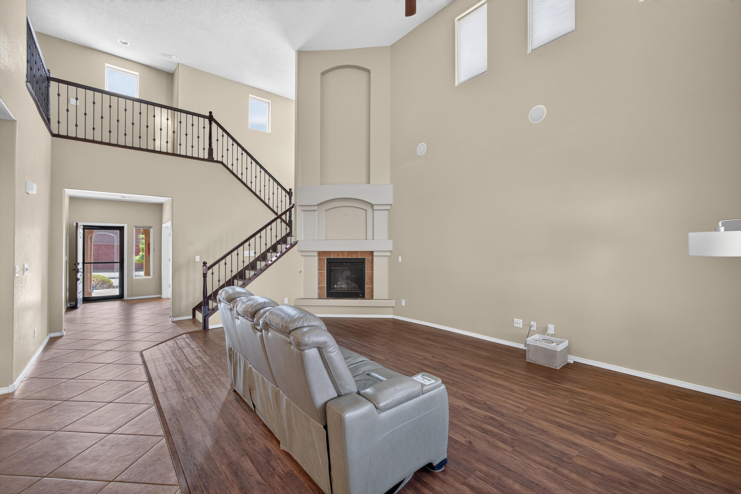 625 Palo Alto Drive Northeast Rio Rancho, NM 87124 - Photo 19 of 54 Gallery Image 19