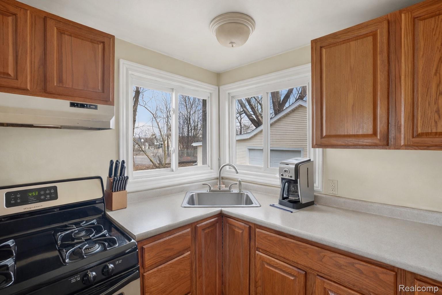 13343 Fenton Road Fenton, MI 48430 - Photo 21 of 45 Fenton 17.5.jpg