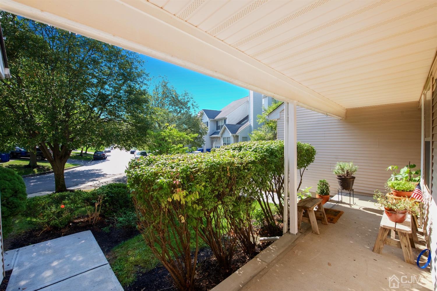 133 Salem Road North Brunswick, NJ 08902 - Photo 3 of 28