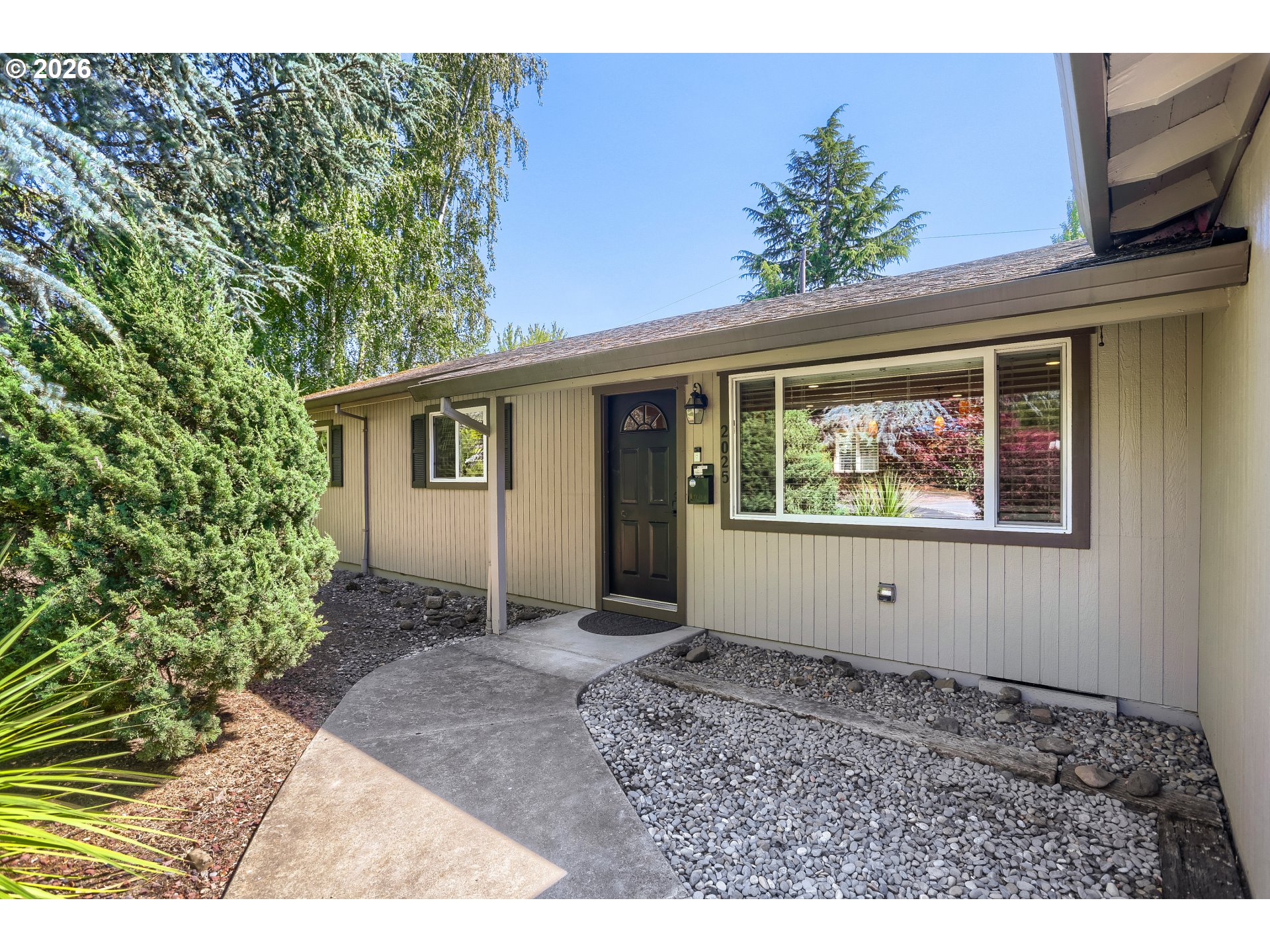 2025 Southwest 139th Avenue Beaverton, OR 97005 - Photo 1 of 28