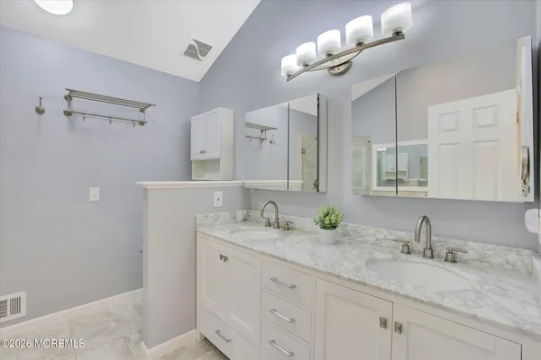 $685,000 | 1204 Timberbrooke Drive, Bedminster, NJ 07921