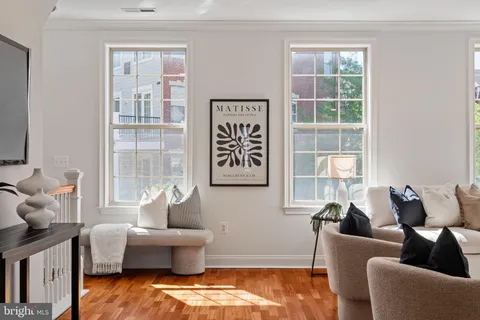 $899,000 | 406 Regatta Drive, Philadelphia, PA 19146