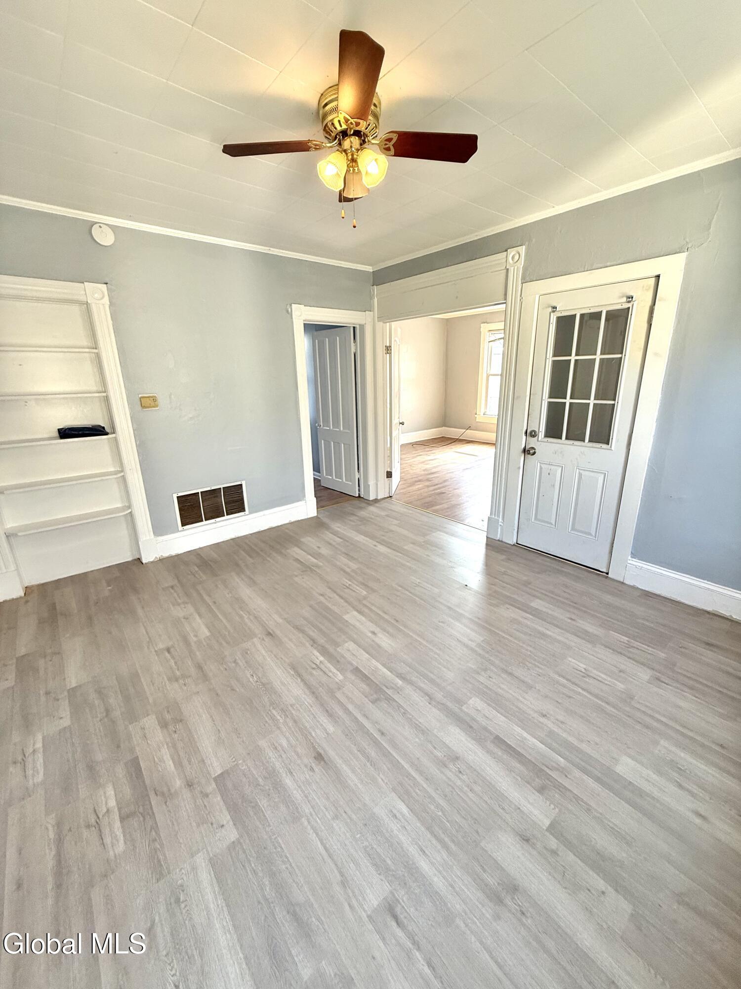 126 Prospect Street, Unit 2 Schenectady, NY 12308 - Photo 3 of 13 IMG_4063