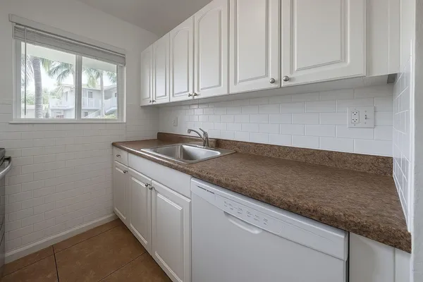 $1,650 | 3390 Northeast 16th Terrace, Unit 1, Pompano Beach, FL 33064