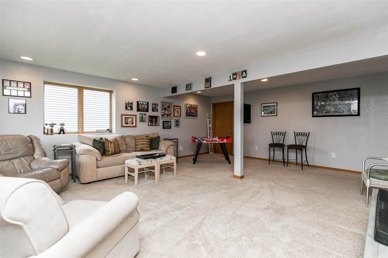 155 Windsor Road North Liberty, IA 52317 - Photo 30 of 39 Gallery Image 30