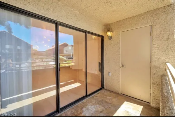$1,495 | 5076 South Rainbow Boulevard, Unit 104, Las Vegas, NV 89118